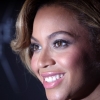 Beyoncé, enceinte, lance son parfum : photos