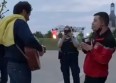 Vianney chante avec un pompier dans la rue