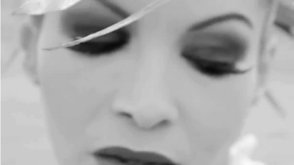 voyez vous le nouveau clip d ysa ferrer