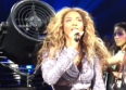 Beyoncé se coince les cheveux en plein concert