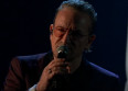 Bono reprend "With or Without You" sans U2