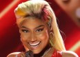 Nicki Minaj dévoile sa poitrine en plein concert