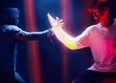 Chris Brown mène la danse pour "Fine By Me"