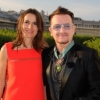 Le chanteur Bono décoré par Aurélie Filippetti : photos