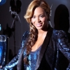 Beyonc�, enceinte, lance son parfum : photos