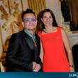 Le chanteur Bono décoré par Aurélie Filippetti : photos