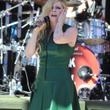 Avril Lavigne sur le plateau d'Extra TV : photos