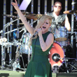 Avril Lavigne sur le plateau d'Extra TV : photos