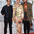 BRIT Awards 2016, du tapis rouge aux lives avec Adele, Justin Bieber, Rihanna... : photos