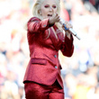 Lady Gaga chante l'hymne national américain au Super Bowl 2016 : photos