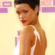 Rihanna : son nouveau look aux MTV Video Music Awards 2012 (photos)