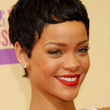 Rihanna : son nouveau look aux MTV Video Music Awards 2012 (photos)