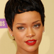 Rihanna : son nouveau look aux MTV Video Music Awards 2012 (photos)