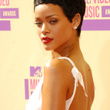 Rihanna : son nouveau look aux MTV Video Music Awards 2012 (photos)