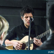 Charles Pasi en showcase à Paris : les photos
