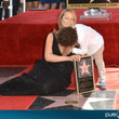 Mariah Carey honorée d'une étoile au Walk of Fame : photos