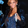 Beyoncé, enceinte, lance son parfum : photos