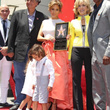 Jennifer Lopez : son étoile à Hollywood : photos
