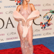 Rihanna et sa robe transparente, vedettes des CFDA Fashion Awards : photos