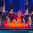 Kylie Minogue lance le "Kiss Me Once Tour", un show sexy : photos