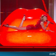 Kylie Minogue lance le "Kiss Me Once Tour", un show sexy : photos