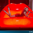 Kylie Minogue lance le "Kiss Me Once Tour", un show sexy : photos