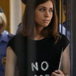 Une membre des Pussy Riot en justice : photos