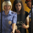 Une membre des Pussy Riot en justice : photos