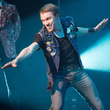 "Salut les copains" aux Folies Bergere : photos