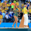 Coupe du Monde 2014 : Jennifer Lopez, Pitbull et Claudia Leitte enflamment le Brésil !