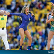 Coupe du Monde 2014 : Jennifer Lopez, Pitbull et Claudia Leitte enflamment le Brésil !