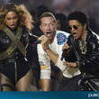 Coldplay, Beyoncé et Bruno Mars mettent le feu au Super Bowl 2016 : photos