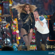 Coldplay, Beyoncé et Bruno Mars mettent le feu au Super Bowl 2016 : photos