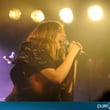 Izia en concert privé : photos et vidéos