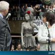 Découvrez la statue d'Amy Winehouse dévoilée à Londres : photos