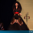 Conchita Wurst défile en robe de mariée pour Jean-Paul Gaultier : photos