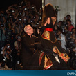 Conchita Wurst défile en robe de mariée pour Jean-Paul Gaultier : photos
