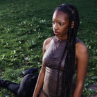Ebony se la joue "Kill Bill"