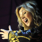 Lara Fabian dévoile le titre "Deux ils, deux elles"