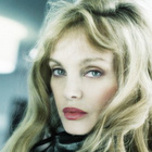 Arielle Dombasle : nouveau single "Cold Song"