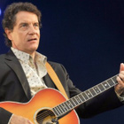 Francis Cabrel rend hommage à G. Brassens