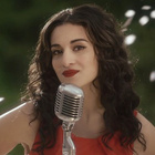 Camélia Jordana amoureuse "Dans la peau"