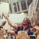 Les Foo Fighters sabotent une manif anti-gay