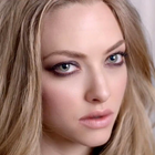 Amanda Seyfriend est "Irrésistible" pour Givenchy