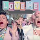 Katy Perry à la fête foraine pour son clip engagé