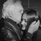 Michel Sardou dans le clip "Rouge"