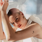 Anne-Marie se confie sur ses "Problems"