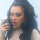 Charli XCX ralentit le tempo sur "Every Rule"