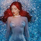 Ava Max veut son tube avec "One of Us"