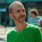 Calogero à la fête dans son clip !